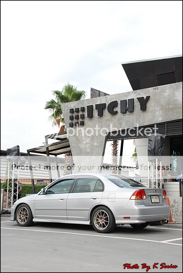 pic ~ Meeting Itchy Pub